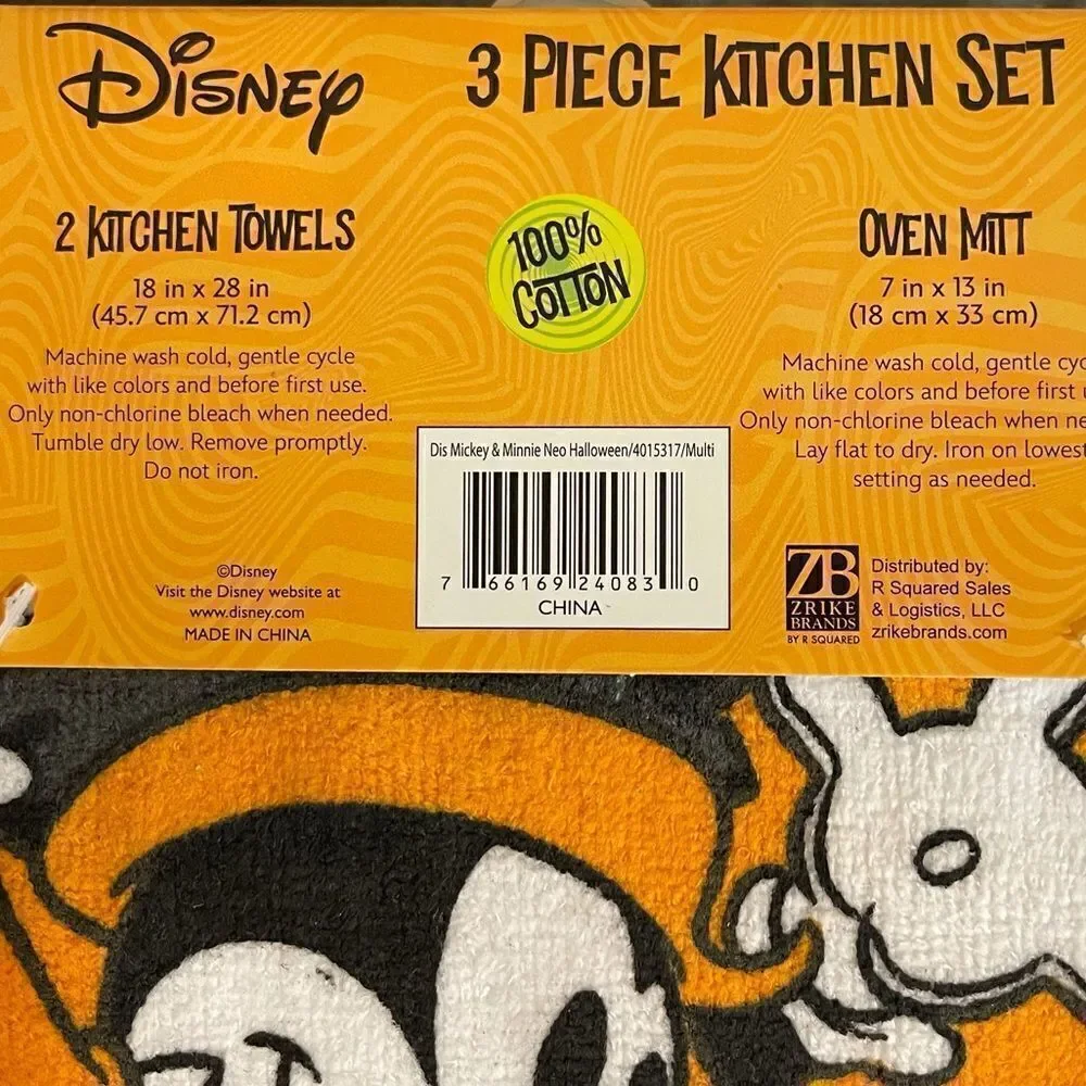 Disney Halloween 3 piece set with 2 towels & mitt